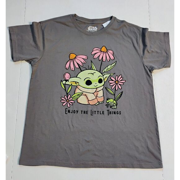 MAD Engine Tops - NWT Women's Mad Engine Star Wars Baby‎ Yoda "The Child" T-Shirt - Size L